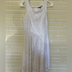 Cute white dress, good for senior pictures